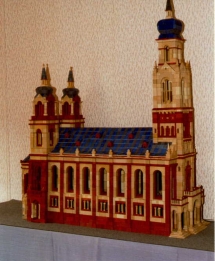Kesselring: gótikus templom - az eredeti terveket a saját kőkészletéhez igazította