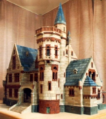 Villa Kahn, Bonn - kerek és sarokkövek felhasználásával készült torony